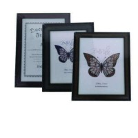 AGC Κορνίζα Τοίχου Πλαστική 15x20cm με Μαύρο Πλαίσιο 10401263